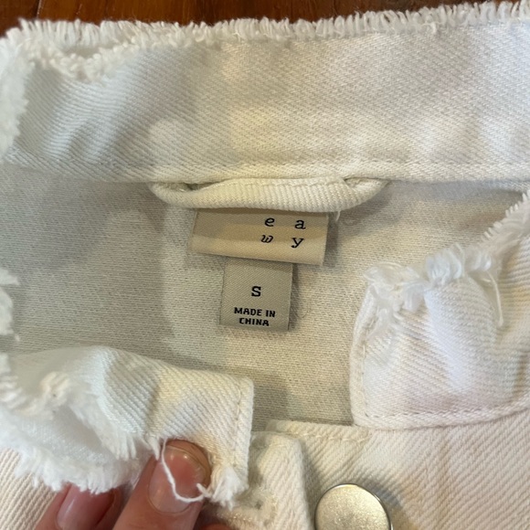 White jean jacket - Picture 6 of 6